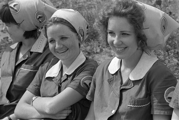 ¿Qué aspecto tenían las chicas de la URSS? - Sputnik Mundo