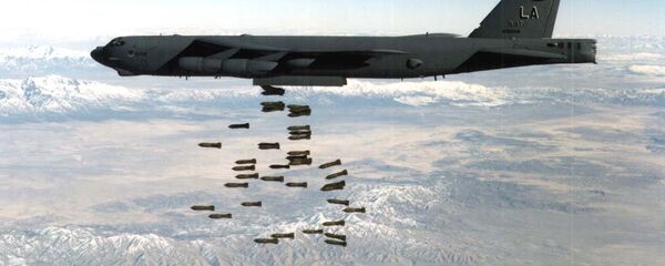 El B-52, utilizado en los bombardeos de Yugoslavia El B-52, utilizado en los bombardeos de Yugoslavia - Sputnik Mundo