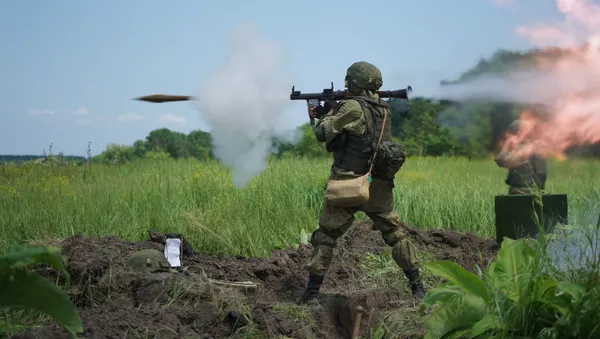 Un militar ruso - Sputnik Mundo