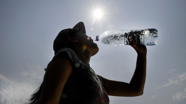 Una ola de calor en Francia - Sputnik Mundo