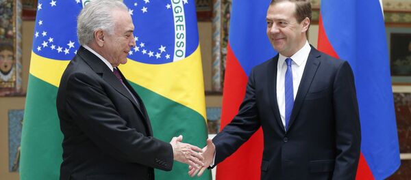 Michel Temer, presidente de Brasil, y Dmitri Medvédev, primer ministro de Rusia - Sputnik Mundo