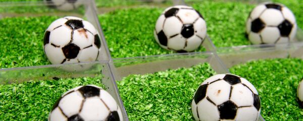 Balones de fútbol comestibles (imagen referencial) - Sputnik Mundo