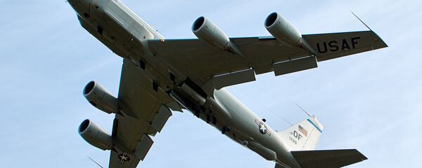 El avión espía estadounidense RC-135 El avión espía estadounidense RC-135 - Sputnik Mundo
