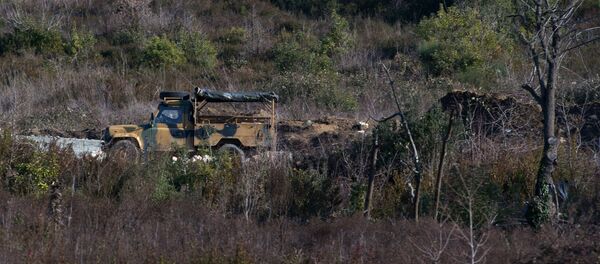 Coche turco en la frontera con Siria - Sputnik Mundo