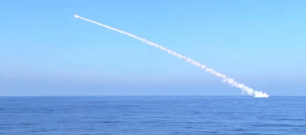 Lanzamiento del misil Kalibr (archivo) - Sputnik Mundo