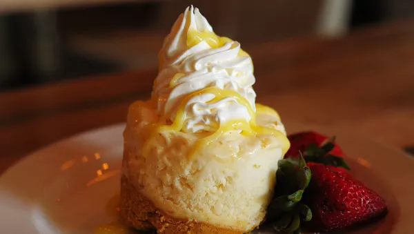 Un pastel con crema chantilly - Sputnik Mundo