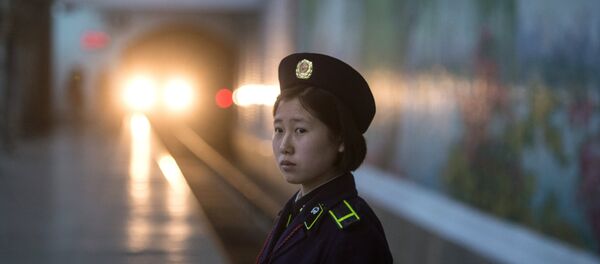 El metro en Pyongyang - Sputnik Mundo