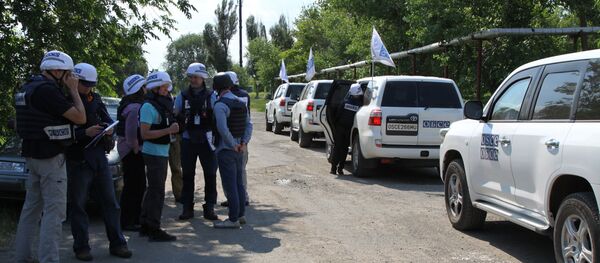 Los observadores de la OSCE en Donbás - Sputnik Mundo