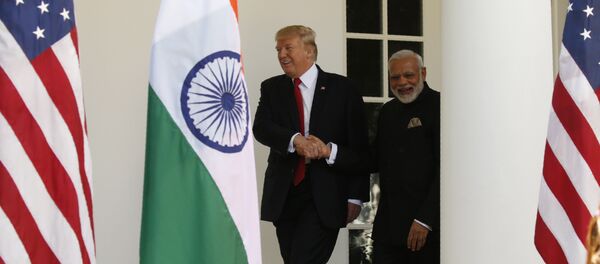 Presidente de EEUU, Donald Trump, y primer ministro de la India, Narendra Modi Presidente de EEUU, Donald Trump, y primer ministro de la India, Narendra Modi - Sputnik Mundo