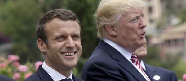Presidente de Francia, Emmanuel Macron, y presidente de EEUU, Donald Trump - Sputnik Mundo