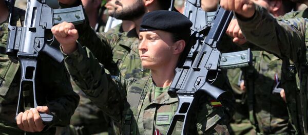 El Ejército de Espania en Letonia durante las maniobras de la OTAN en el Báltico - Sputnik Mundo