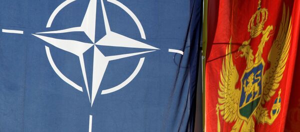 Banderas de Montenegro y de la OTAN - Sputnik Mundo