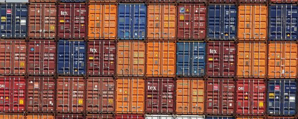 Los contenedores en el puerto (imagen referencial) - Sputnik Mundo