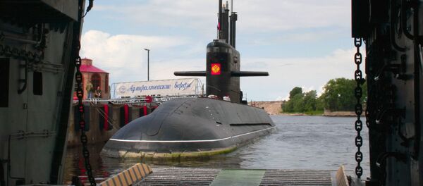 Sankt Peterburg, submarino diésel-eléctrico de la clase 677 Lada - Sputnik Mundo