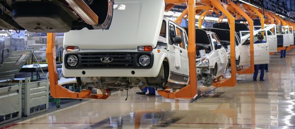 La fabricación de los coches Lada - Sputnik Mundo