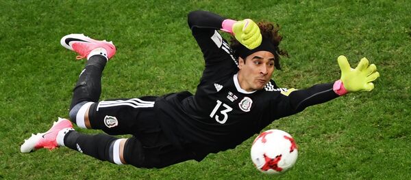 Guillermo Ochoa, guardameta de la selección de México - Sputnik Mundo