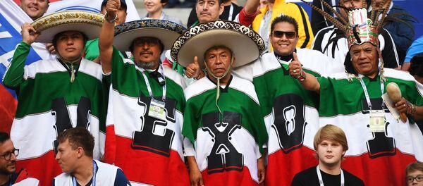 Hinchas de la selección mexicana - Sputnik Mundo