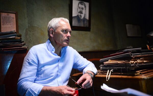 El director del largometraje ruso 'Convoy 48', Fiódor Popov - Sputnik Mundo