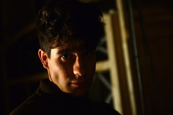 El actor español, Javier Calvo, en el rodaje de 'Convoy 48' - Sputnik Mundo