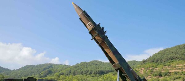 Hwasong-14, misil balístico norcoreano - Sputnik Mundo