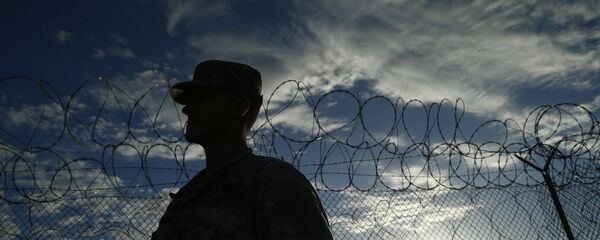 Soldado estadounidense en Guantánamo Soldado estadounidense en Guantánamo - Sputnik Mundo