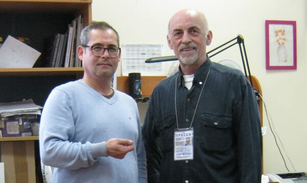 Eduardo Serrano (iz) y Víctor Sújov en Radio Sputnik, Moscú - Sputnik Mundo