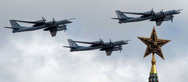 Bombarderos estratégicos Tu-95MS en Moscú, Rusia (archivo) - Sputnik Mundo