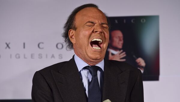 Julio Iglesias - Sputnik Mundo