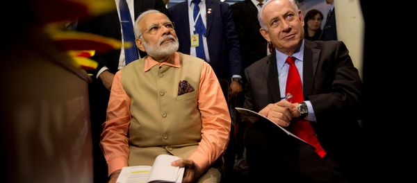 Narendra Modi y Benjamín Netanyahu - Sputnik Mundo