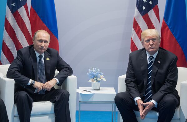 Cara a cara: el primer encuentro entre Putin y Trump - Sputnik Mundo