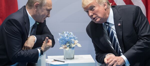 Cara a cara: el primer encuentro entre Putin y Trump - Sputnik Mundo
