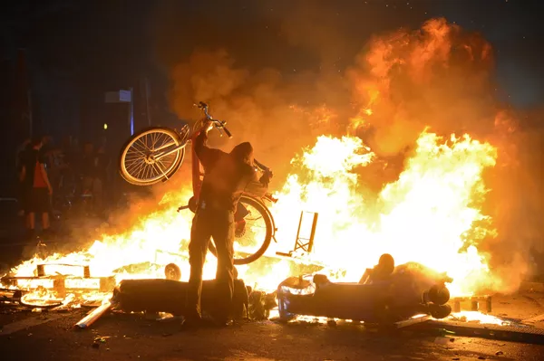 Así arde Hamburgo en plena Cumbre del G20 (fotos, vídeos) Así arde Hamburgo en plena Cumbre del G20 (fotos, vídeos) - Sputnik Mundo