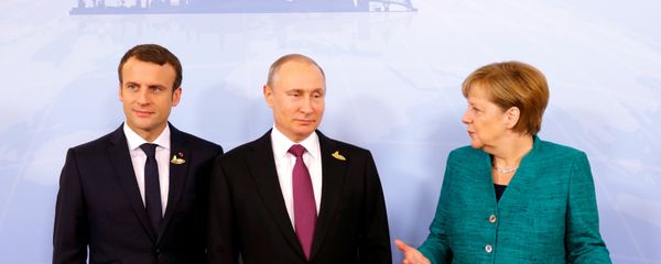 Los presidentes de Francia y Rusia, Emmanuel Macron y Vladímir Putin, y la canciller alemana, Angela Merkel Los presidentes de Francia y Rusia, Emmanuel Macron y Vladímir Putin, y la canciller alemana, Angela Merkel - Sputnik Mundo