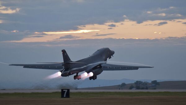 B-1 Lancer (archivo) - Sputnik Mundo