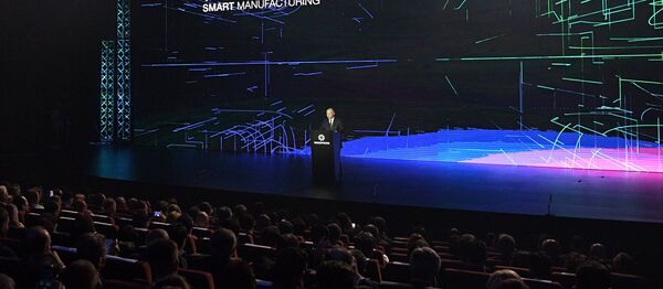 El presidente ruso, Vladímir Putin, durante su intervención en la inauguración de la feria industrial Innoprom 2017 - Sputnik Mundo