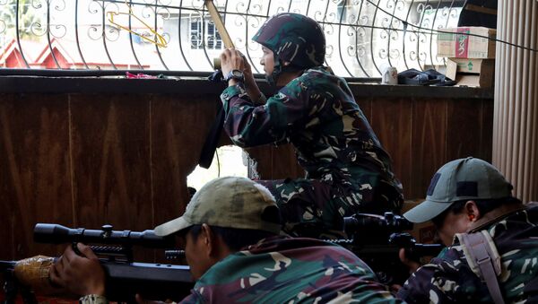 Militares filipinos en Marawi - Sputnik Mundo