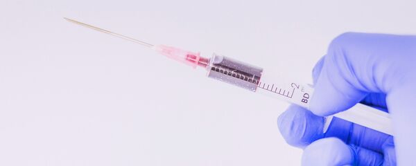 Jeringa (imagen referencial) - Sputnik Mundo