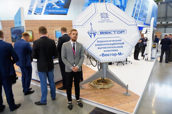 Radar aerológico Vector-M producido por la compañía Vector, del consorcio Almaz-Antey Radar aerológico Vector-M producido por la compañía Vector, del consorcio Almaz-Antey - Sputnik Mundo