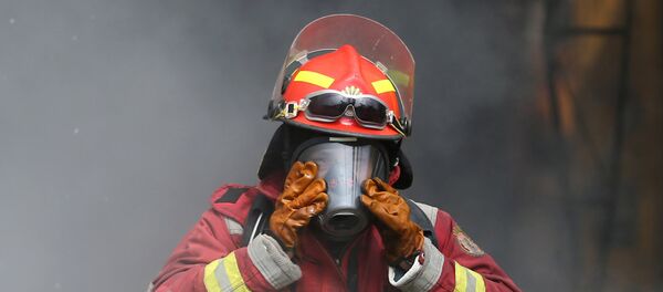 Bombero peruano - Sputnik Mundo