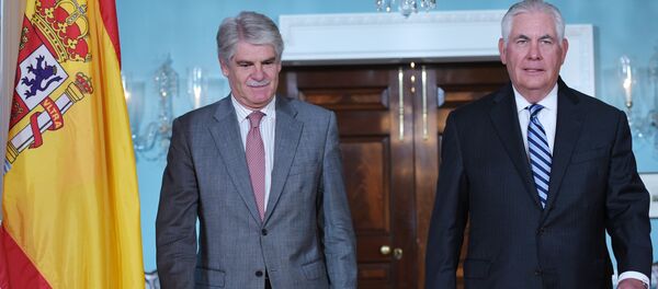 EL canciller de España, Alfonso Dastis, y el Secretario de Estado de EEUU, Rex Tillerson EL canciller de España, Alfonso Dastis, y el Secretario de Estado de EEUU, Rex Tillerson - Sputnik Mundo