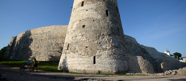 La ciudad rusa de Izborsk - Sputnik Mundo