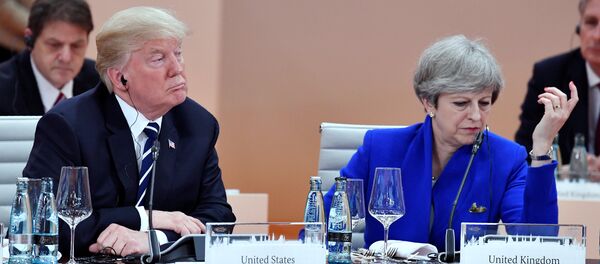 El presidente de EEUU, Donald Trump, y la primera ministra del Reino Unido, Theresa May El presidente de EEUU, Donald Trump, y la primera ministra del Reino Unido, Theresa May - Sputnik Mundo