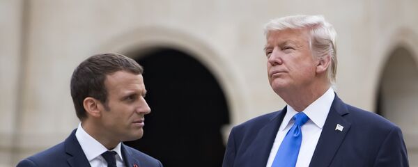 El presidente de Francia, Emmanuel Macron y su homólogo estadounidense Donald Trump El presidente de Francia, Emmanuel Macron y su homólogo estadounidense Donald Trump - Sputnik Mundo