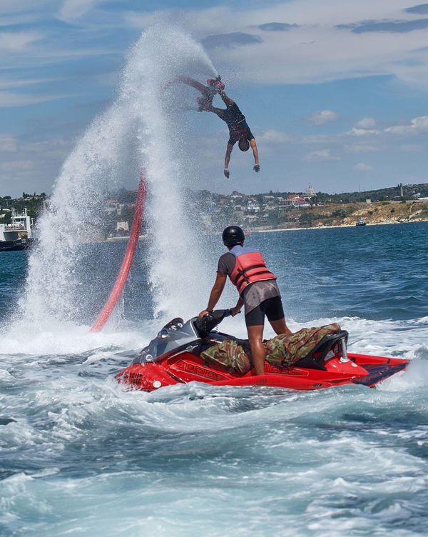 Cuando el sueño de volar se hace realidad: deportes extremos en el X Fest en Crimea - Sputnik Mundo