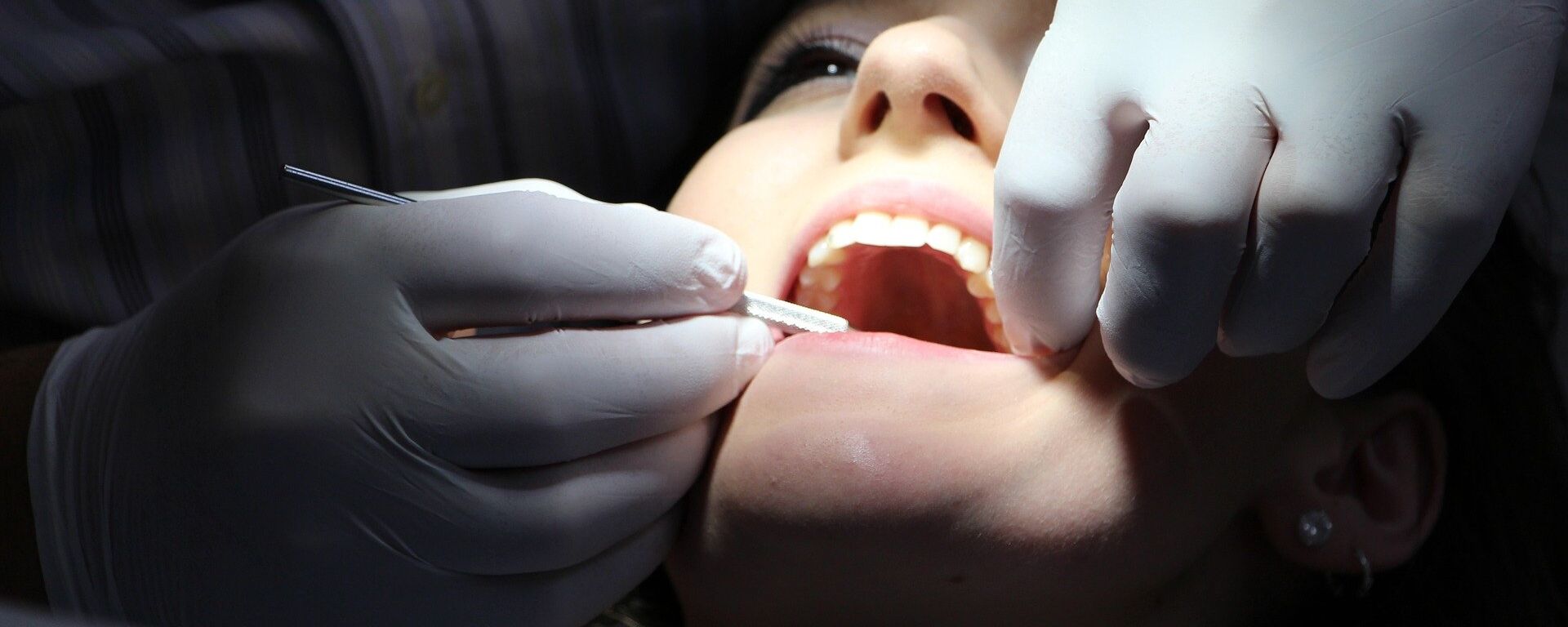 Sala de operaciones de un dentista - Sputnik Mundo, 1920, 18.05.2021