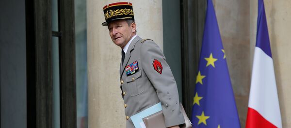 El jefe del Estado Mayor de las Fuerzas Armadas francesas, general Pierre de Villiers - Sputnik Mundo