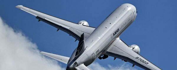 Sukhoi Superjet 100 - Sputnik Mundo