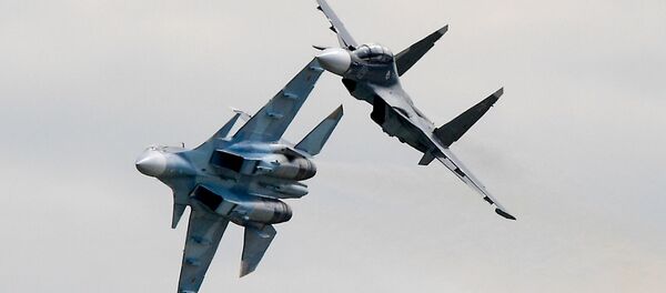 Vuelos de demostración en el salón MAKS 2017 - Sputnik Mundo