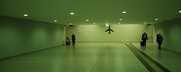 Aeropuerto Schoenefeld en Berlín (imagen referencial) - Sputnik Mundo