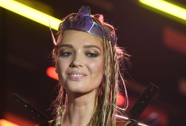 La revista Maxim elige a las mujeres más bellas de Rusia - Sputnik Mundo